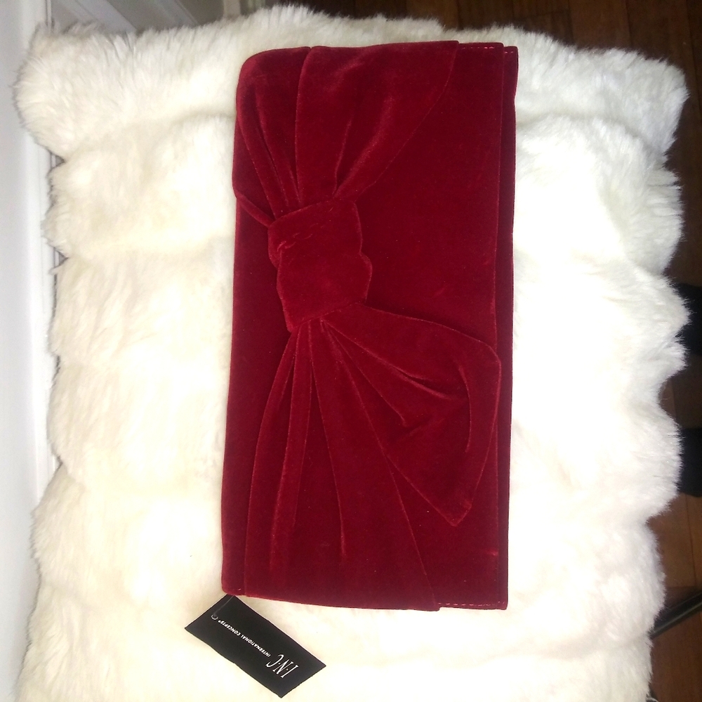 INC Bow Clutch